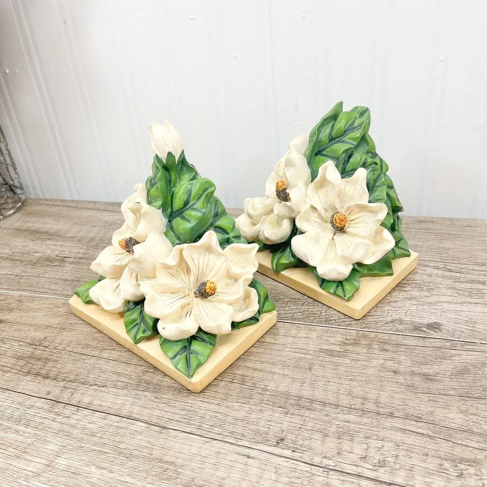 Vintage Magnolia Blossom Bookends: Floral Bookshelf Decor